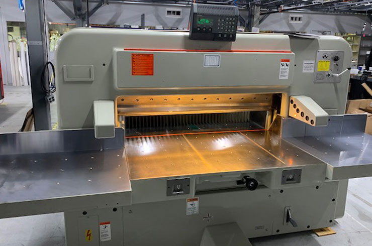 Polar cutting machine